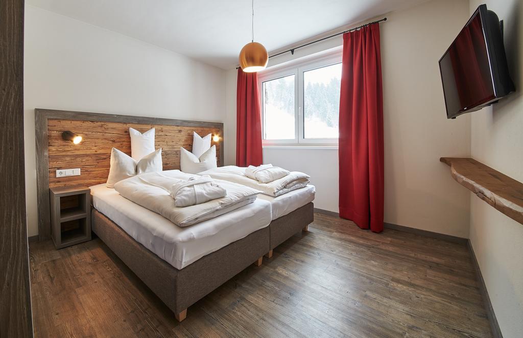 Appartements Liebe Heimat ซาลบาคฮินเทอร์เกลมม์ ภายนอก รูปภาพ